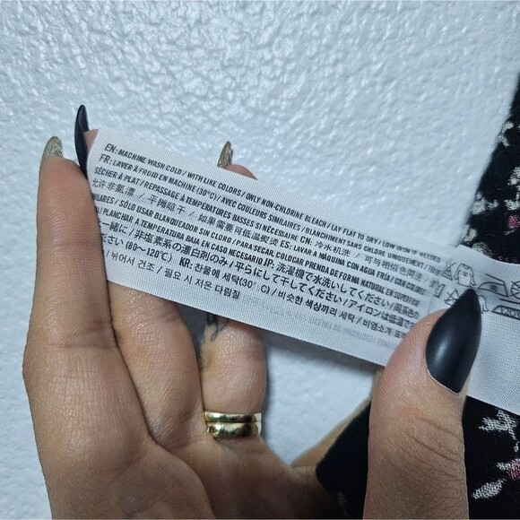 Abercrombie & Fitch Ditsy Floral Off Shoulder Floral Crochet Hem Romper Size XS - Picture 13 of 13